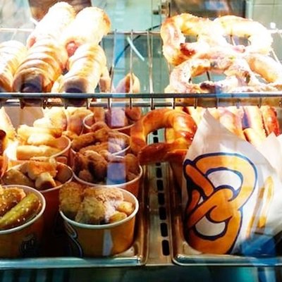 auntie-anne-pretzels-1.jpg