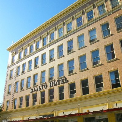 rialto-hotel-1.jpg