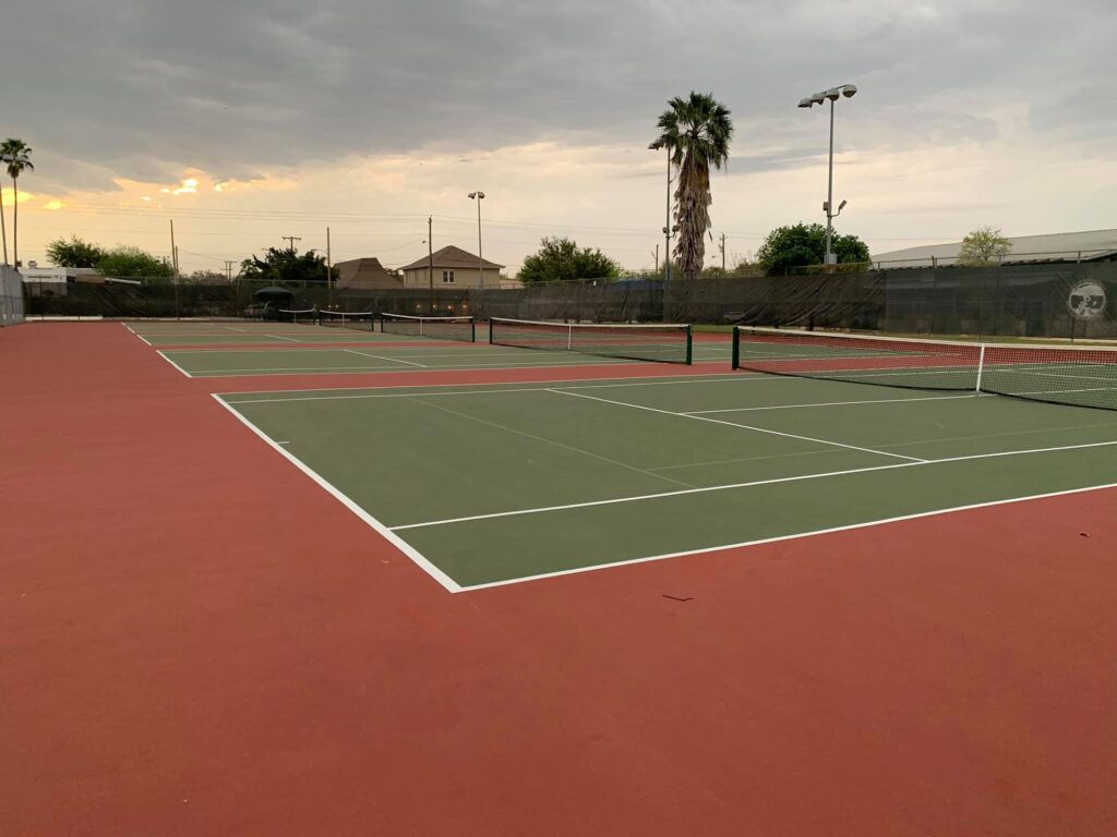 Market_tennis_courts